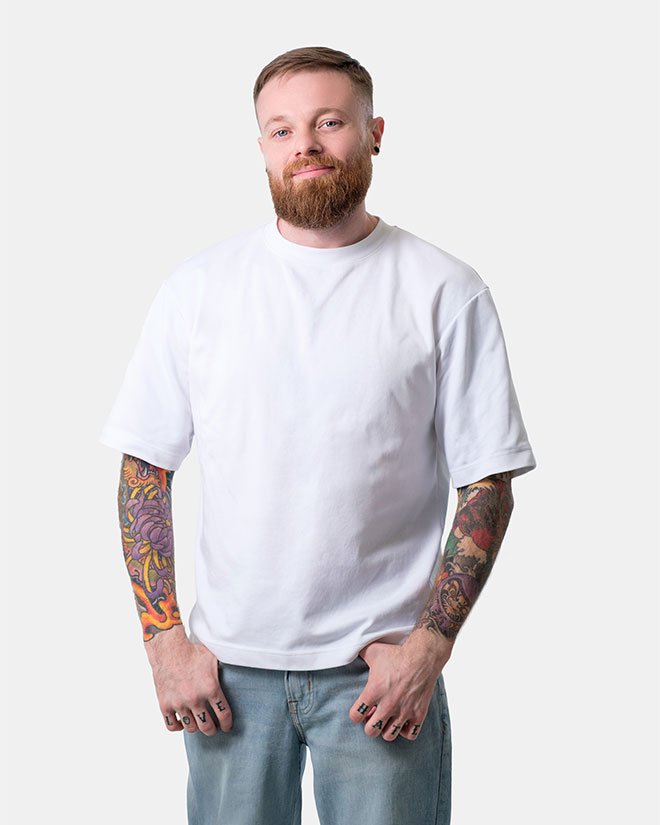 Portrait of Lee Frankis, head of web design and development at idearium, a Canadian web design and SEO agency.